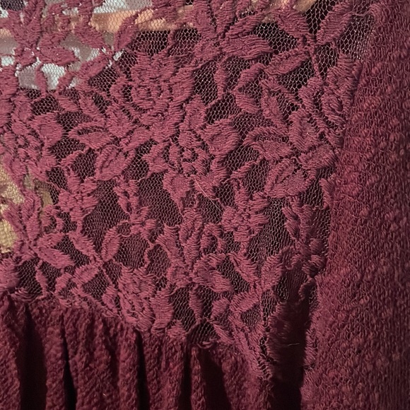 NWT AMERICAN EAGLE SWEATER - Picture 3 of 4